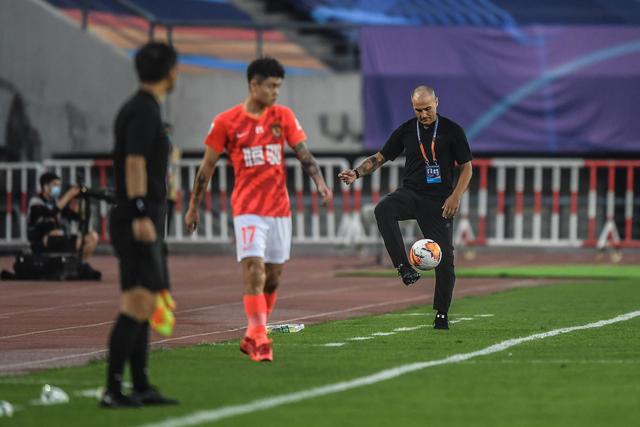 安东尼：防守真正挑战在于无球运动员